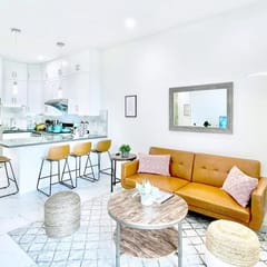 2BR Executive High Ceiling King Suite w/ Bay Views