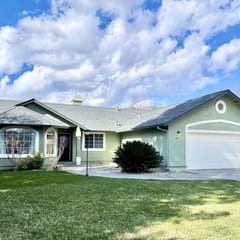 Luxury 4BR Family Home w/ King Suite + Game Room