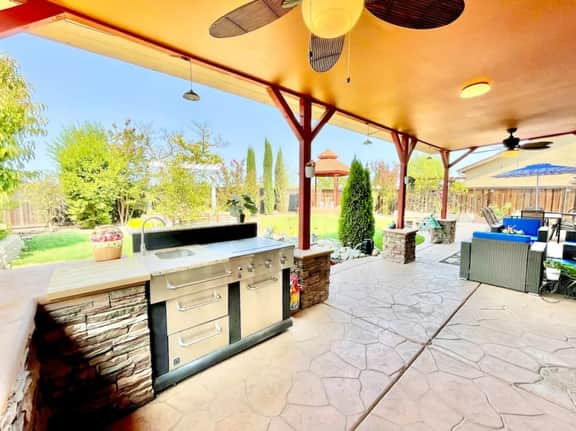 Tranquil Gardens Retreat | Mins to Thunder Valley - Image 3